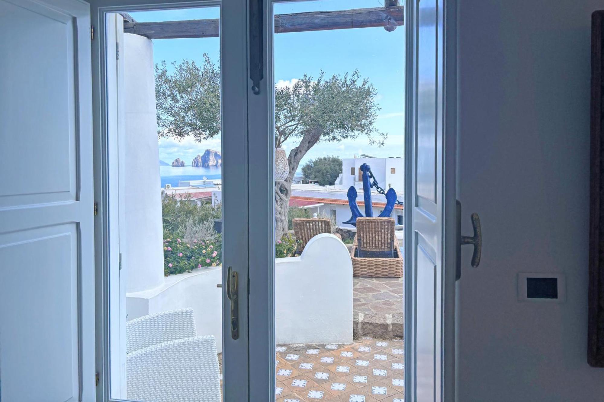 ホテル Dependance La Caletta パナレーア エクステリア 写真